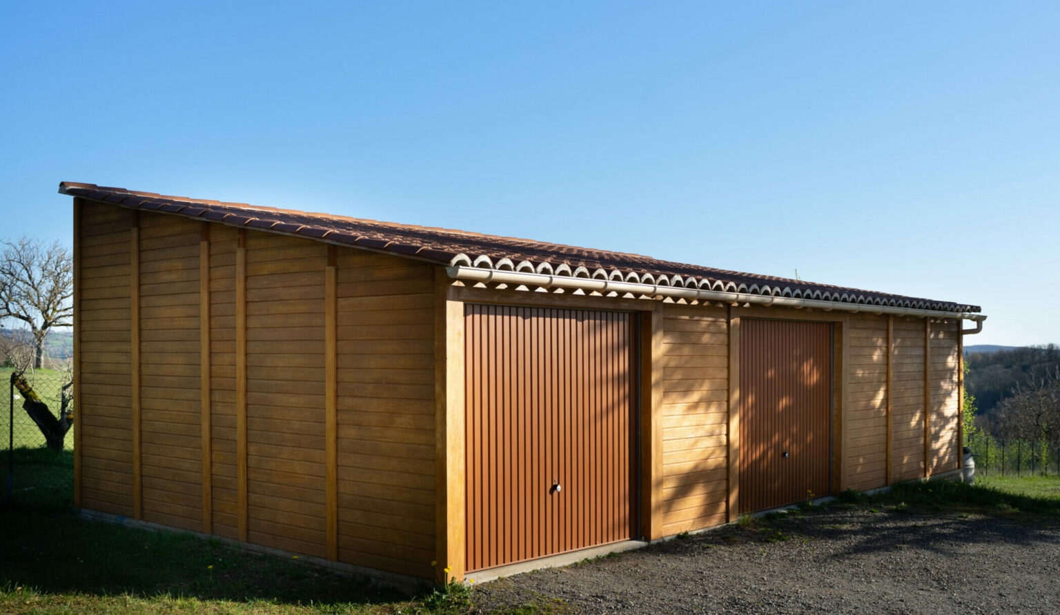 garage-double-b-ton-aspect-bois-1-pente-doizon-constructions
